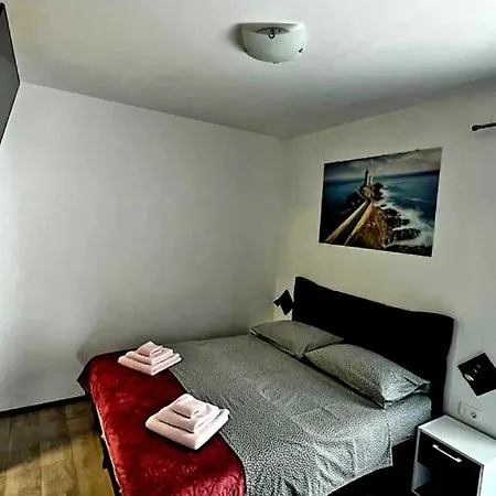 Apartments Dinko Podstrana Exterior photo