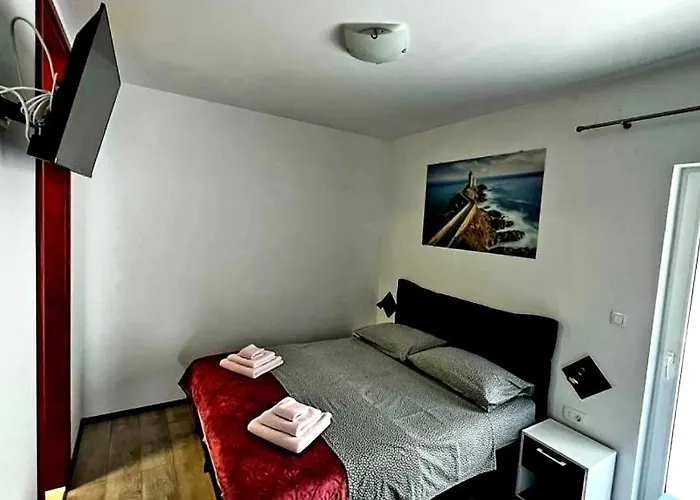 Apartments Dinko Podstrana