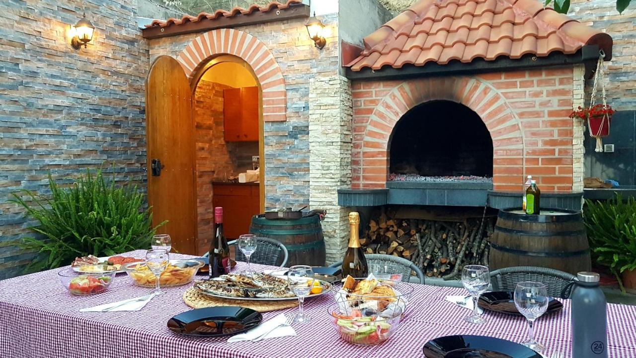 Dinko * Podstrana
